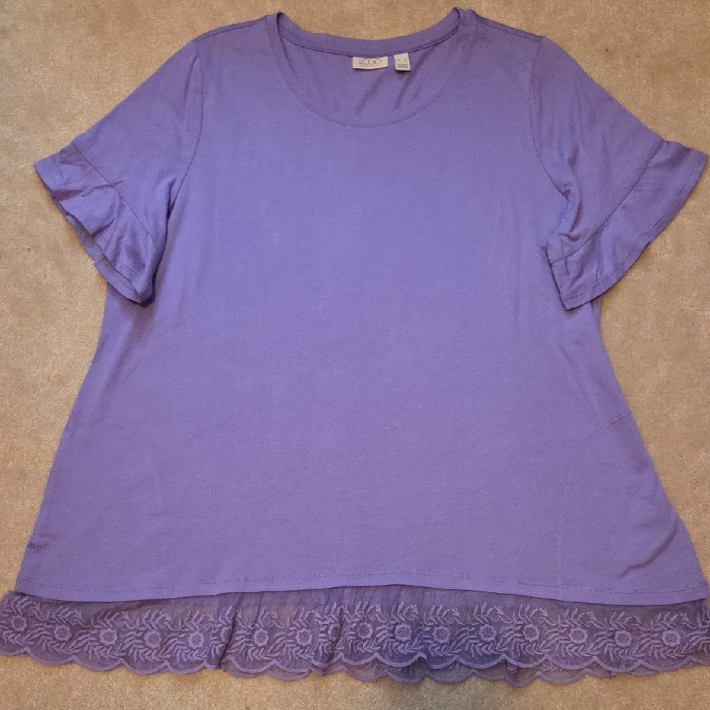 LOGO by Lori Goldstein Purple Short Sleeve Top with Lace Hem